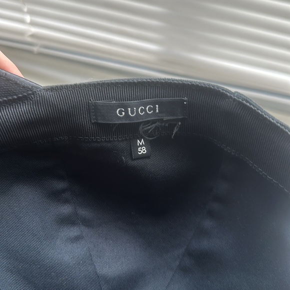BLACK (M) GUCCI HAT - Picture 4 of 5